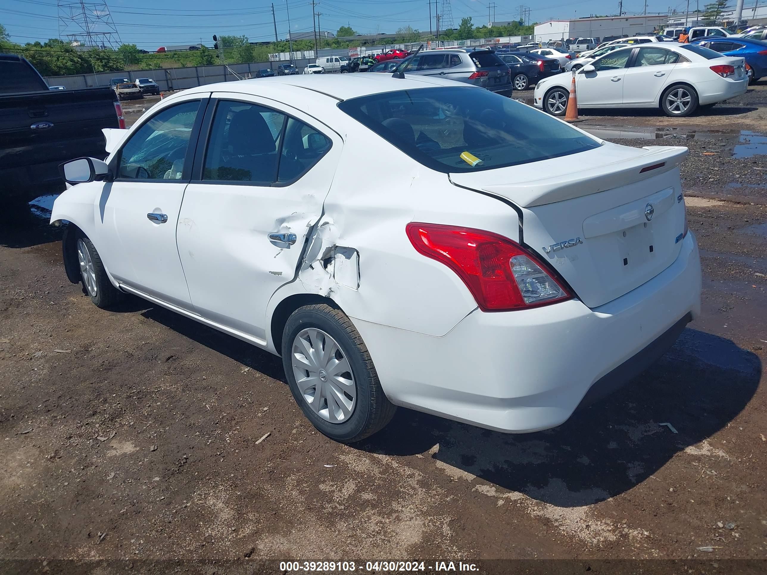 Photo 2 VIN: 3N1CN7AP8GL816523 - NISSAN VERSA 