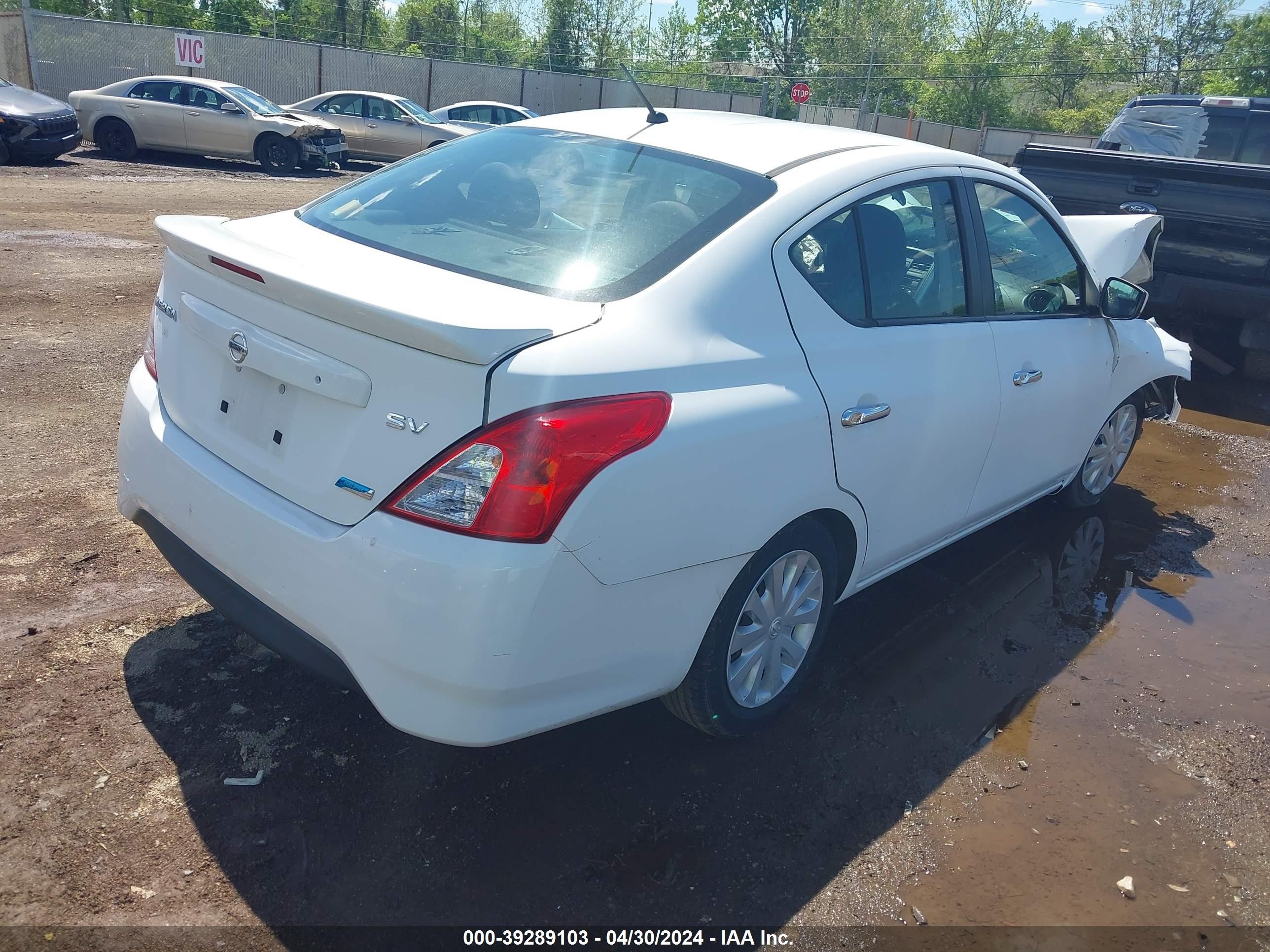 Photo 3 VIN: 3N1CN7AP8GL816523 - NISSAN VERSA 