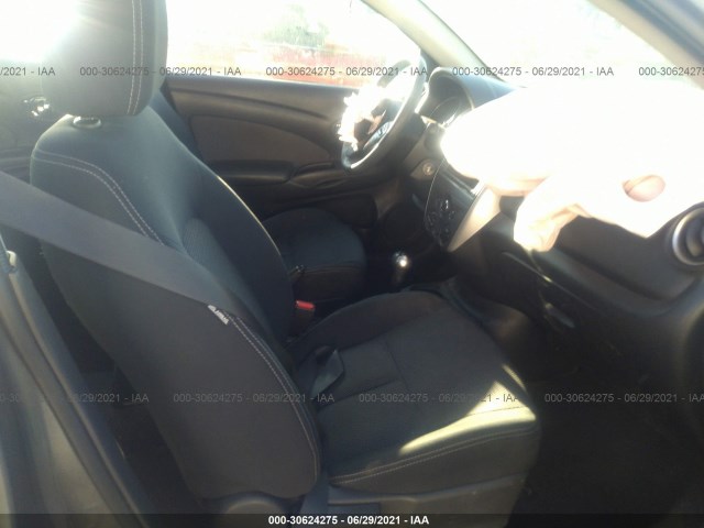 Photo 4 VIN: 3N1CN7AP8GL819101 - NISSAN VERSA 