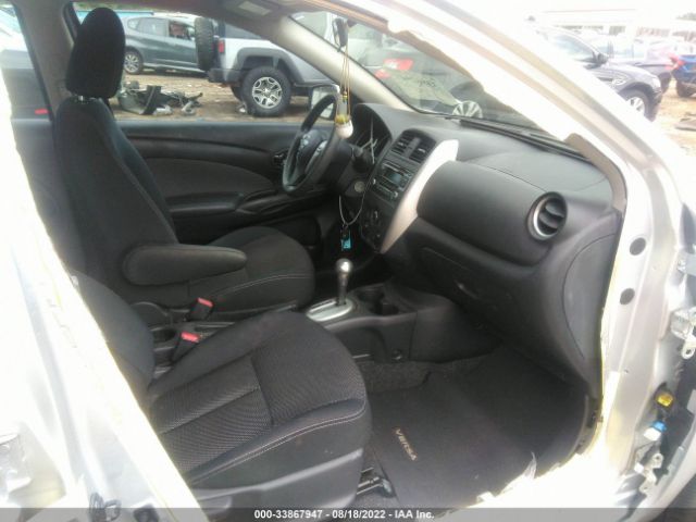 Photo 4 VIN: 3N1CN7AP8GL824900 - NISSAN VERSA 