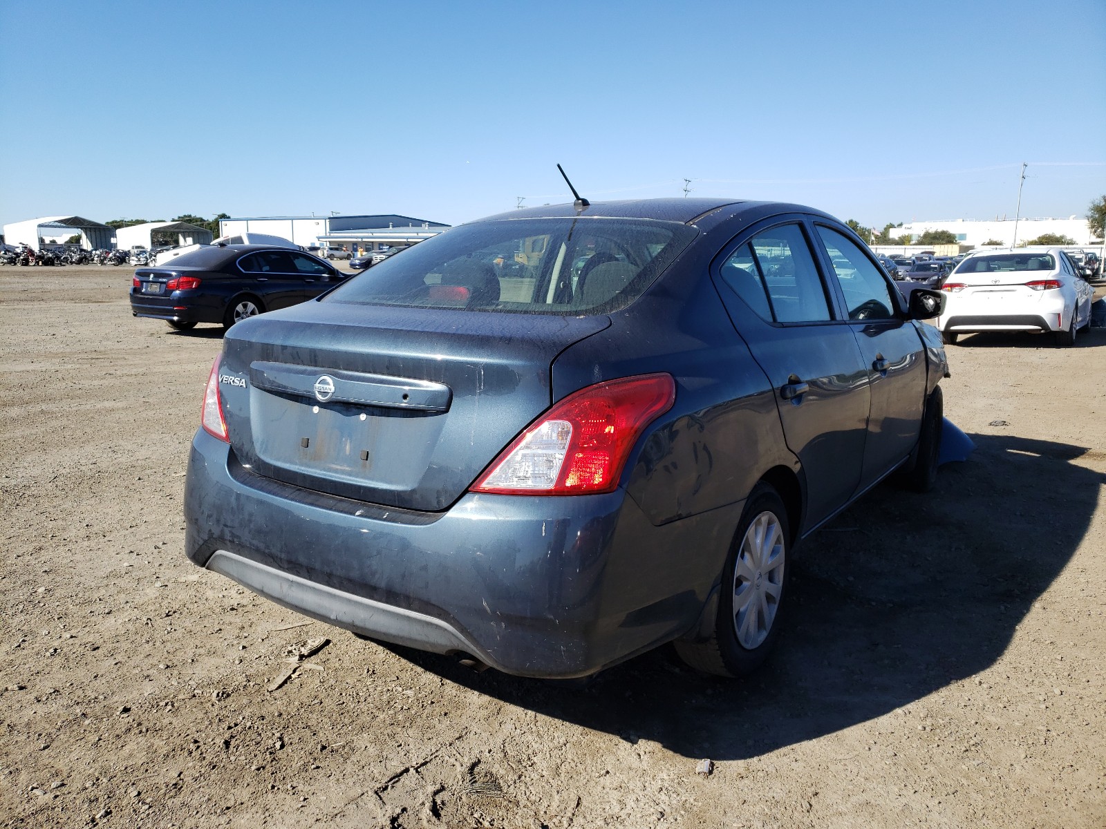 Photo 3 VIN: 3N1CN7AP8GL834682 - NISSAN VERSA S 