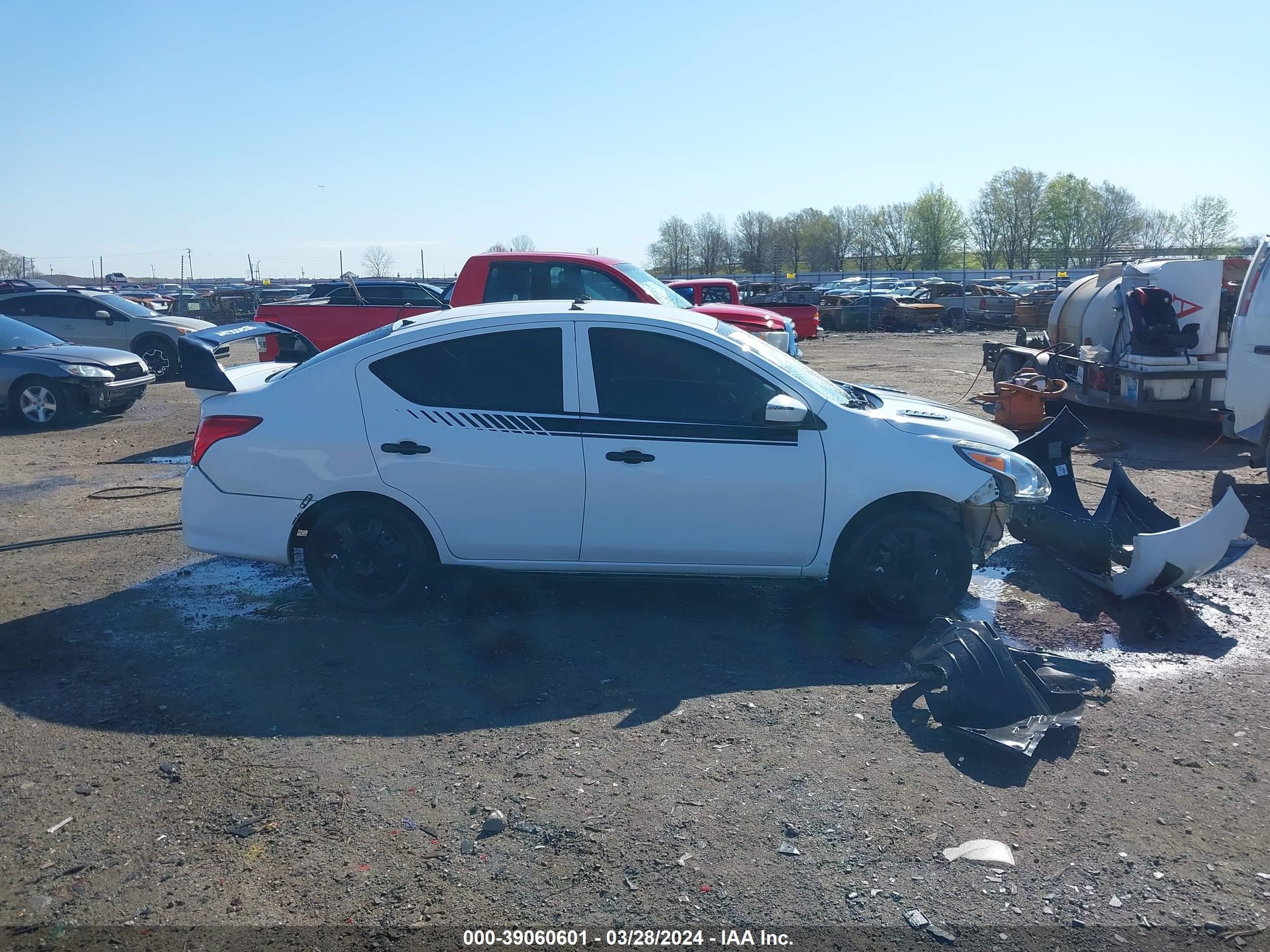 Photo 12 VIN: 3N1CN7AP8GL836853 - NISSAN VERSA 