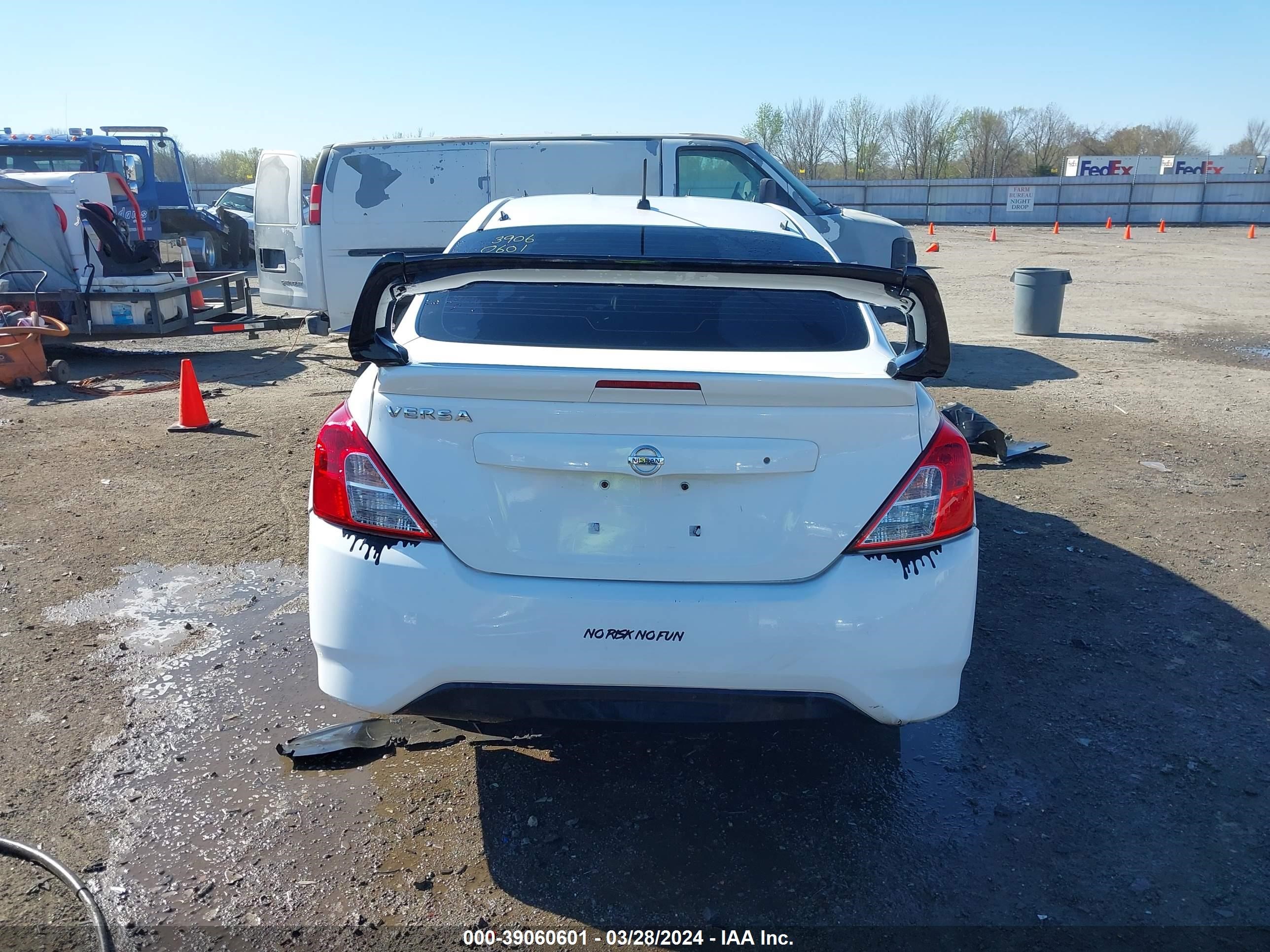 Photo 15 VIN: 3N1CN7AP8GL836853 - NISSAN VERSA 