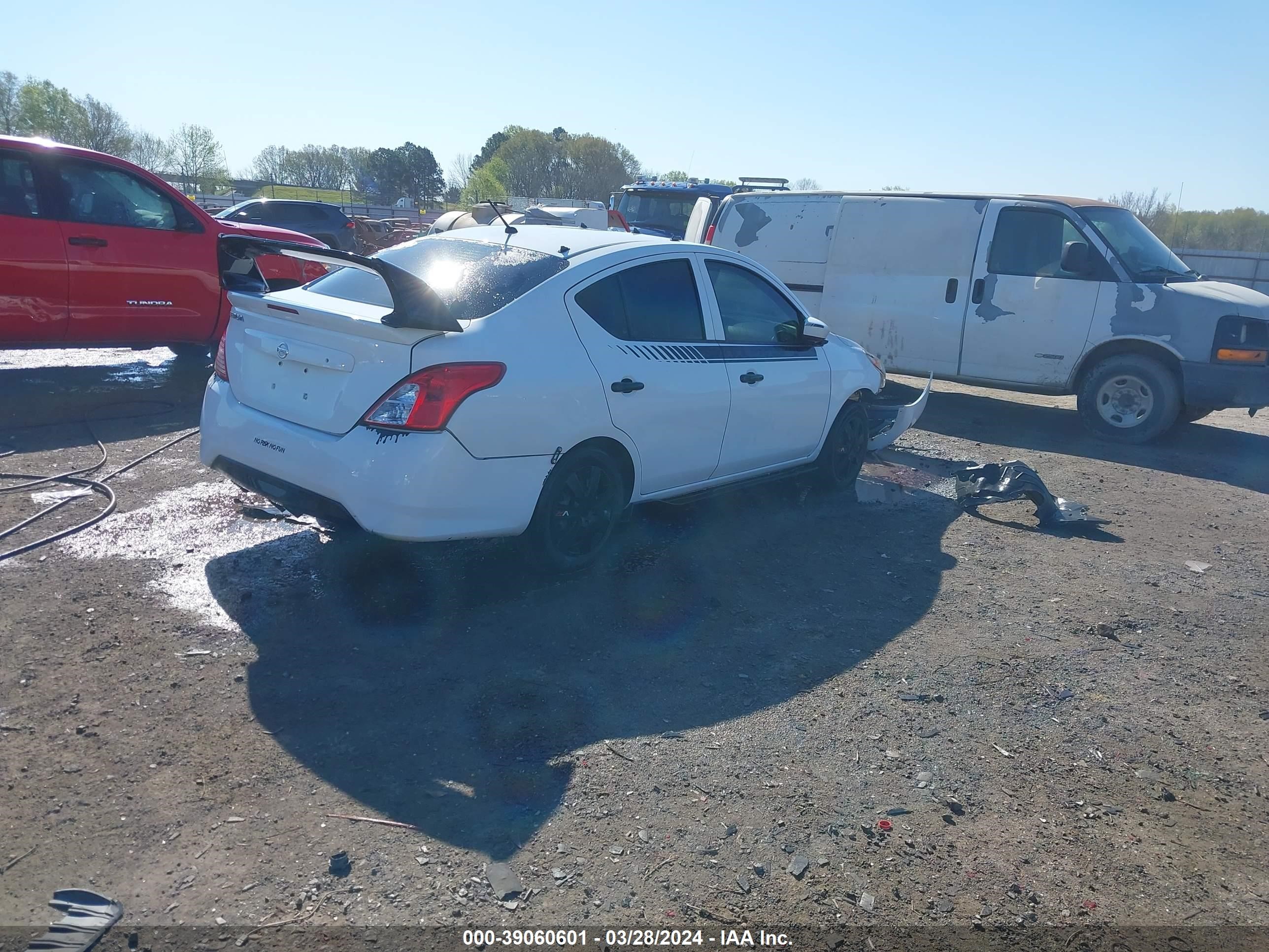 Photo 3 VIN: 3N1CN7AP8GL836853 - NISSAN VERSA 