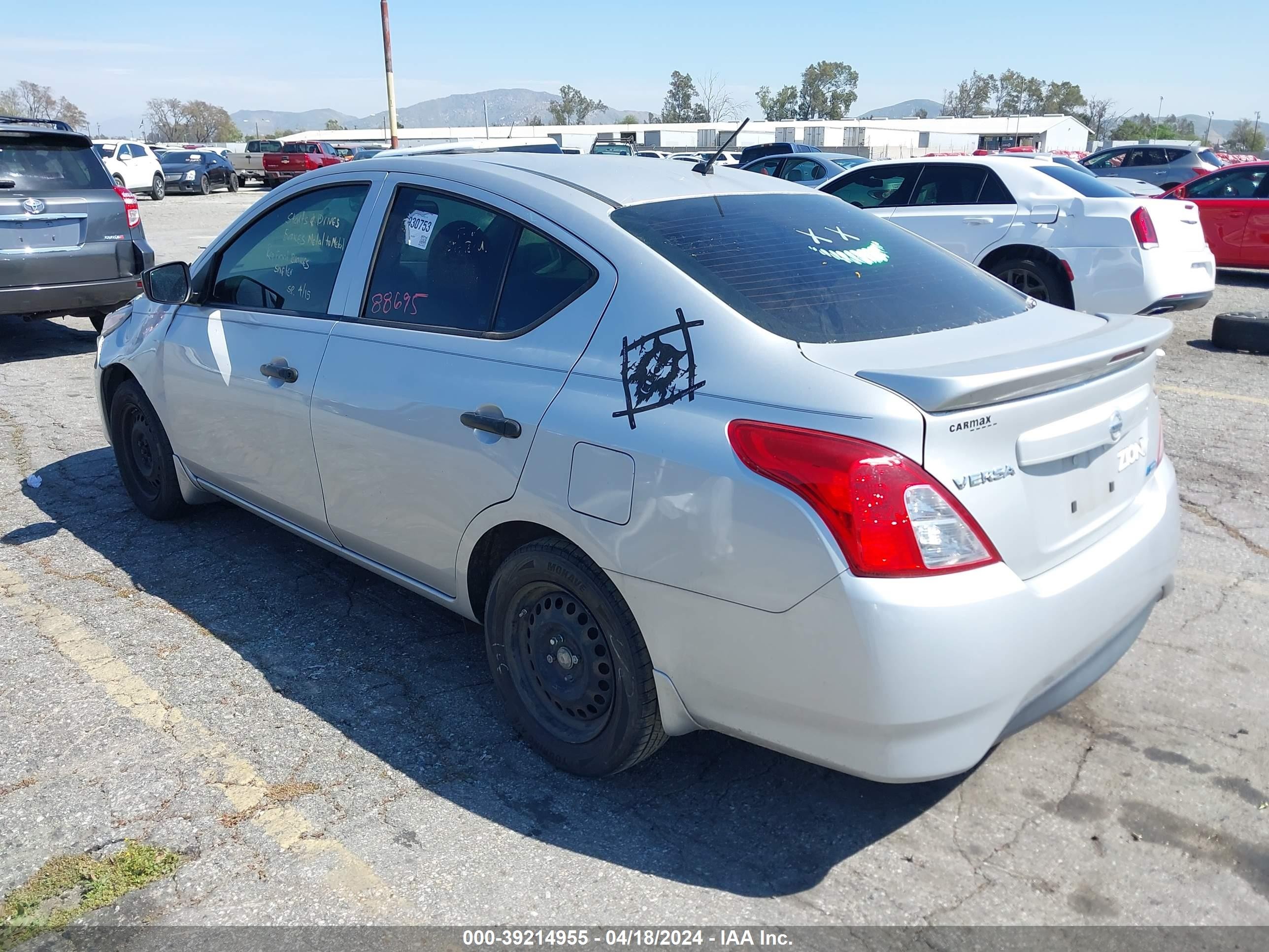 Photo 2 VIN: 3N1CN7AP8GL840918 - NISSAN VERSA 