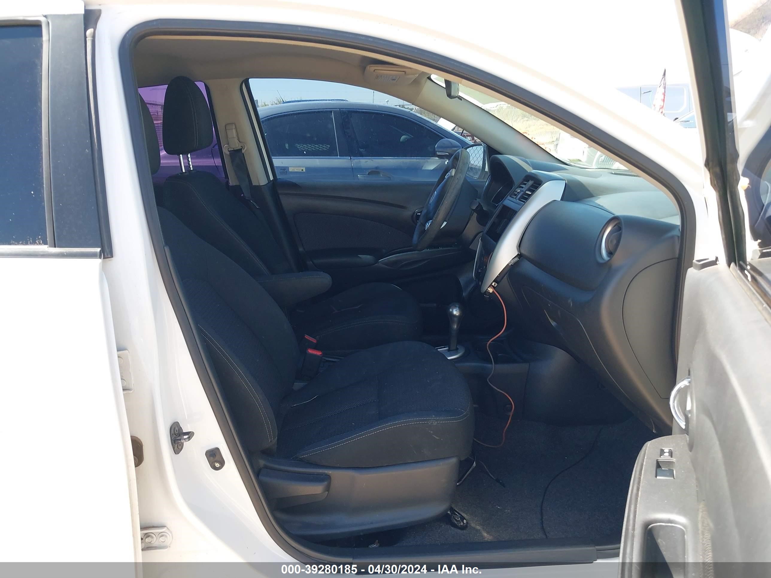 Photo 4 VIN: 3N1CN7AP8GL845486 - NISSAN VERSA 