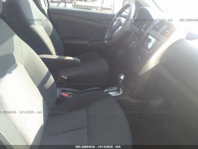 Photo 4 VIN: 3N1CN7AP8GL890802 - NISSAN VERSA 