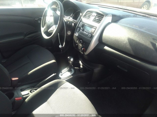 Photo 4 VIN: 3N1CN7AP8GL892436 - NISSAN VERSA 