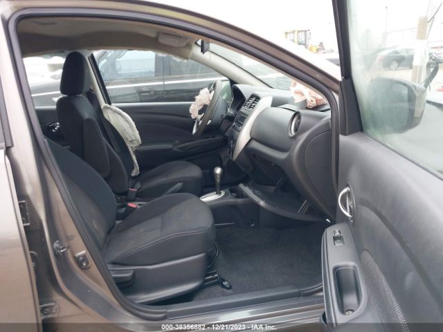 Photo 4 VIN: 3N1CN7AP8GL901037 - NISSAN VERSA 