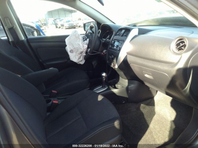 Photo 4 VIN: 3N1CN7AP8GL917626 - NISSAN VERSA 