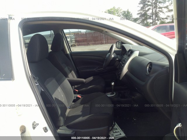 Photo 4 VIN: 3N1CN7AP8HL801442 - NISSAN VERSA SEDAN 