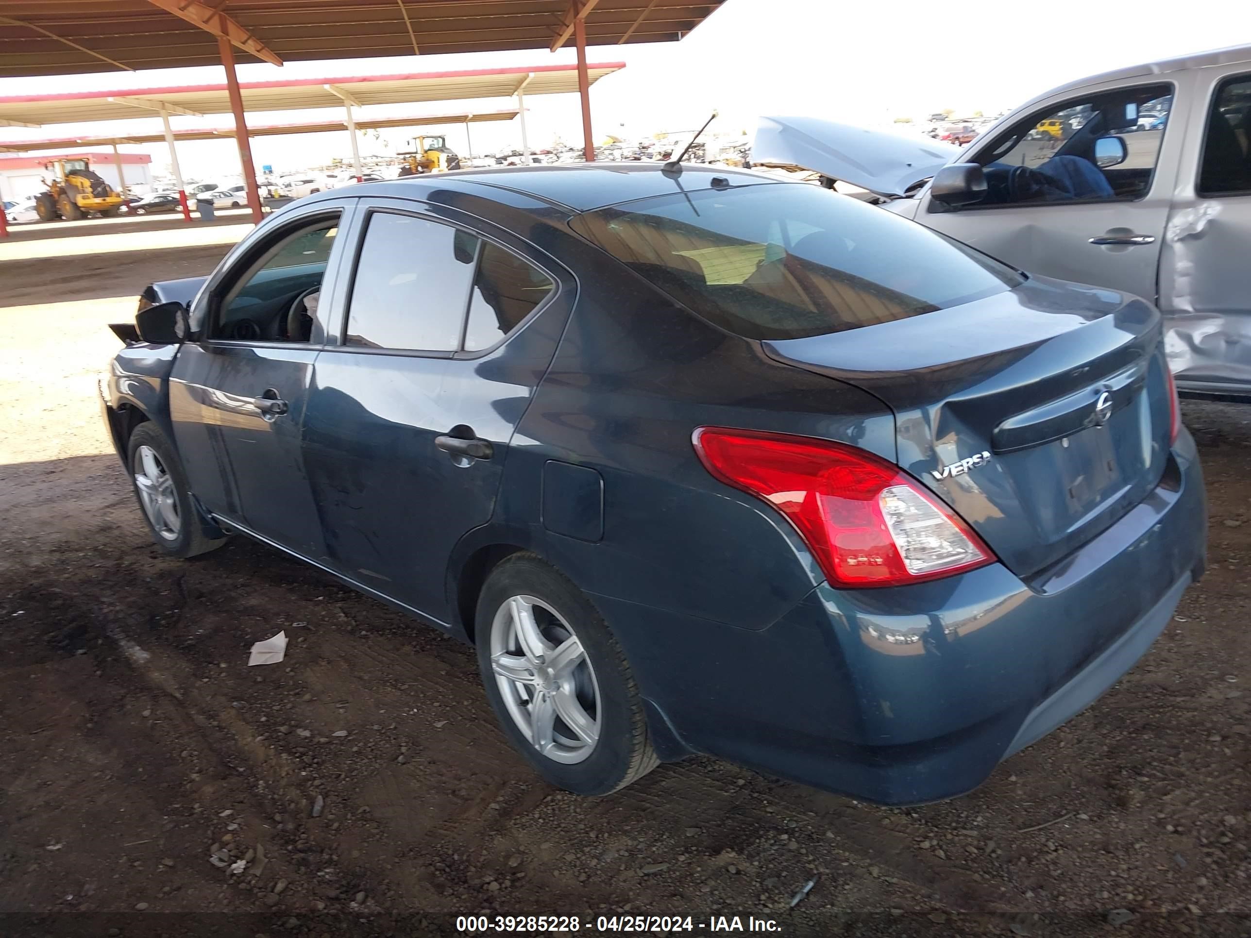 Photo 2 VIN: 3N1CN7AP8HL817706 - NISSAN VERSA 