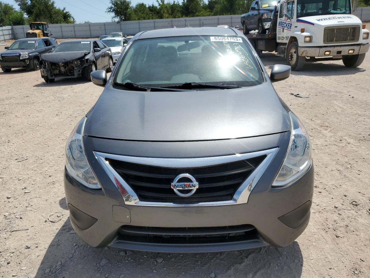 Photo 4 VIN: 3N1CN7AP8HL853685 - NISSAN VERSA 