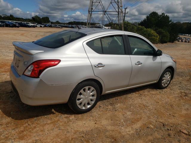 Photo 2 VIN: 3N1CN7AP8JL801107 - NISSAN VERSA S 