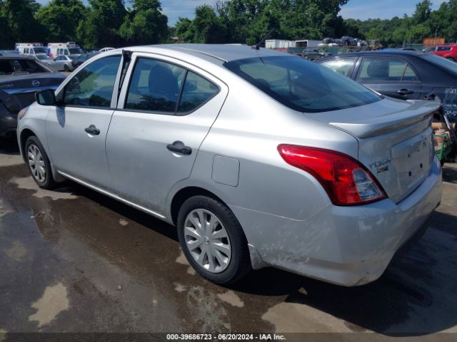 Photo 2 VIN: 3N1CN7AP8JL803648 - NISSAN VERSA 