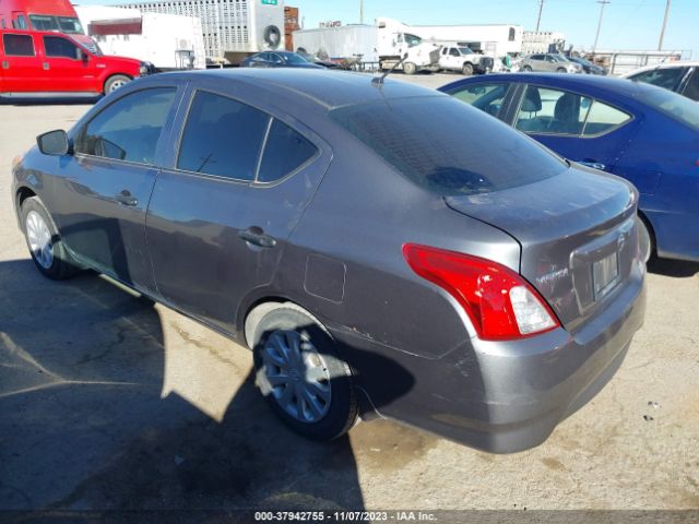 Photo 2 VIN: 3N1CN7AP8JL806405 - NISSAN VERSA 