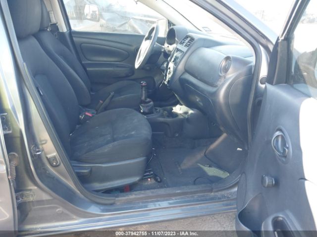 Photo 4 VIN: 3N1CN7AP8JL806405 - NISSAN VERSA 