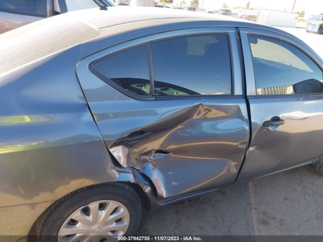 Photo 5 VIN: 3N1CN7AP8JL806405 - NISSAN VERSA 