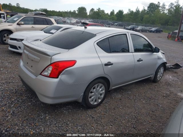 Photo 3 VIN: 3N1CN7AP8JL811135 - NISSAN VERSA 