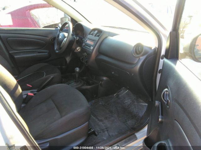 Photo 4 VIN: 3N1CN7AP8JL811247 - NISSAN VERSA SEDAN 