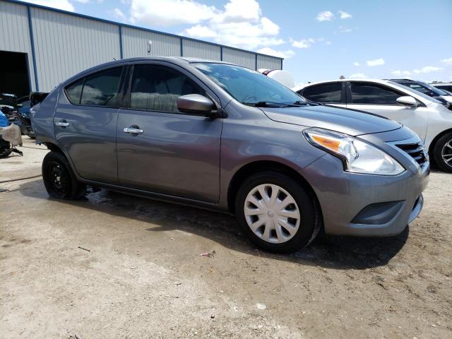 Photo 3 VIN: 3N1CN7AP8JL822555 - NISSAN VERSA S 