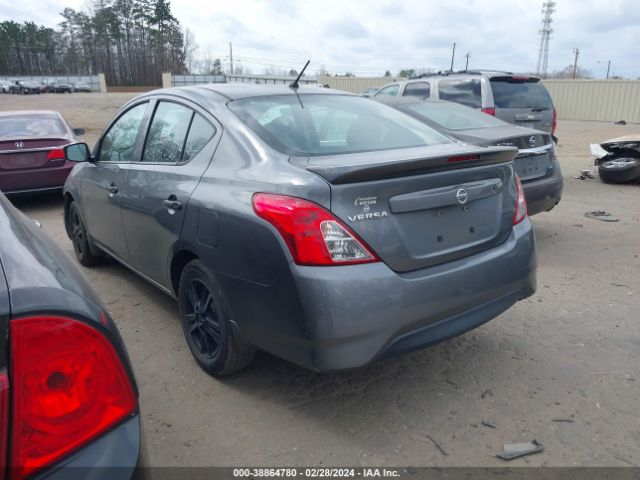 Photo 2 VIN: 3N1CN7AP8JL833426 - NISSAN VERSA 