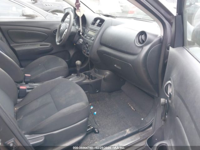 Photo 4 VIN: 3N1CN7AP8JL833426 - NISSAN VERSA 