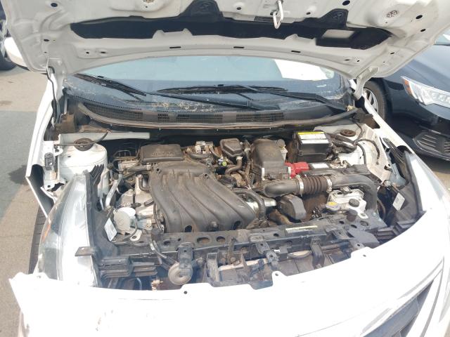 Photo 6 VIN: 3N1CN7AP8JL836889 - NISSAN VERSA S 