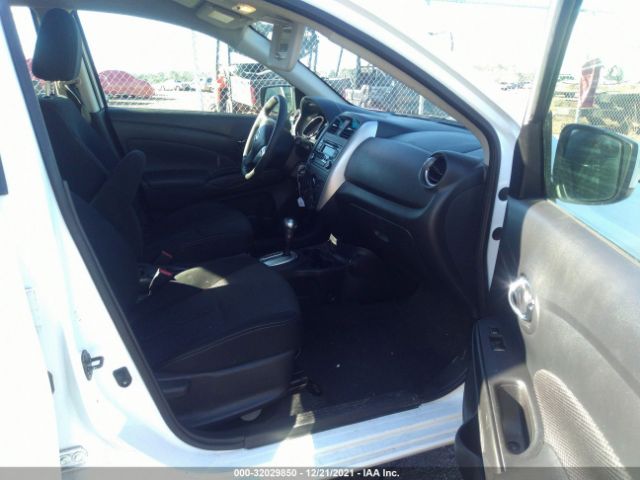 Photo 4 VIN: 3N1CN7AP8JL837900 - NISSAN VERSA SEDAN 