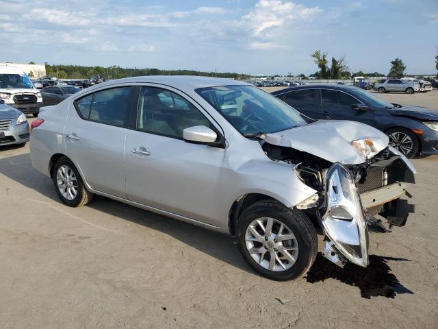 Photo 3 VIN: 3N1CN7AP8JL856351 - NISSAN VERSA S 