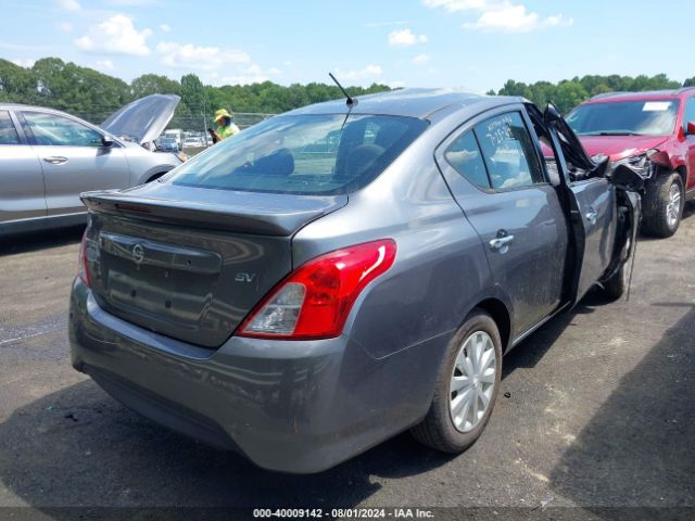 Photo 3 VIN: 3N1CN7AP8JL858746 - NISSAN VERSA 