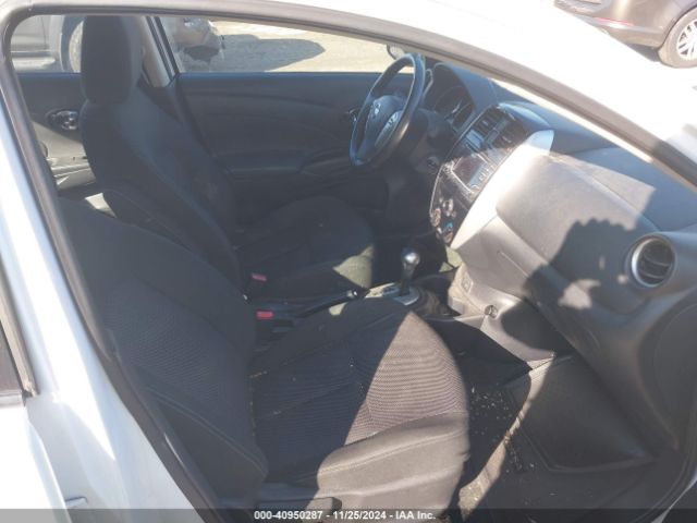 Photo 4 VIN: 3N1CN7AP8JL868144 - NISSAN VERSA 