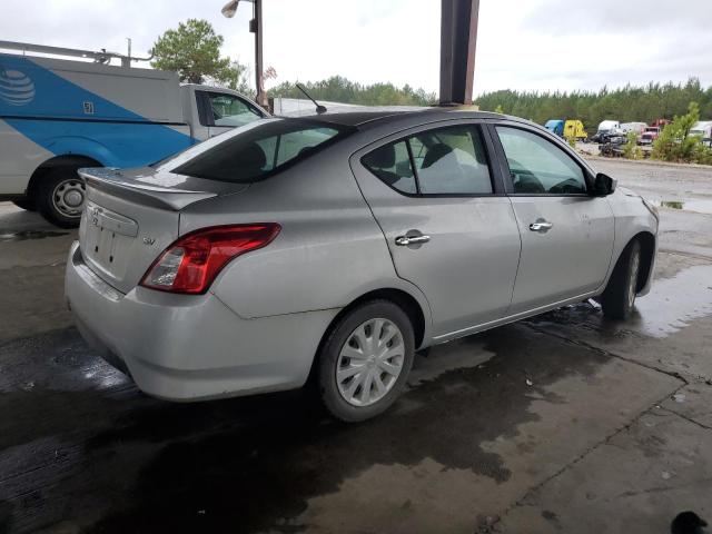 Photo 2 VIN: 3N1CN7AP8JL885753 - NISSAN VERSA 