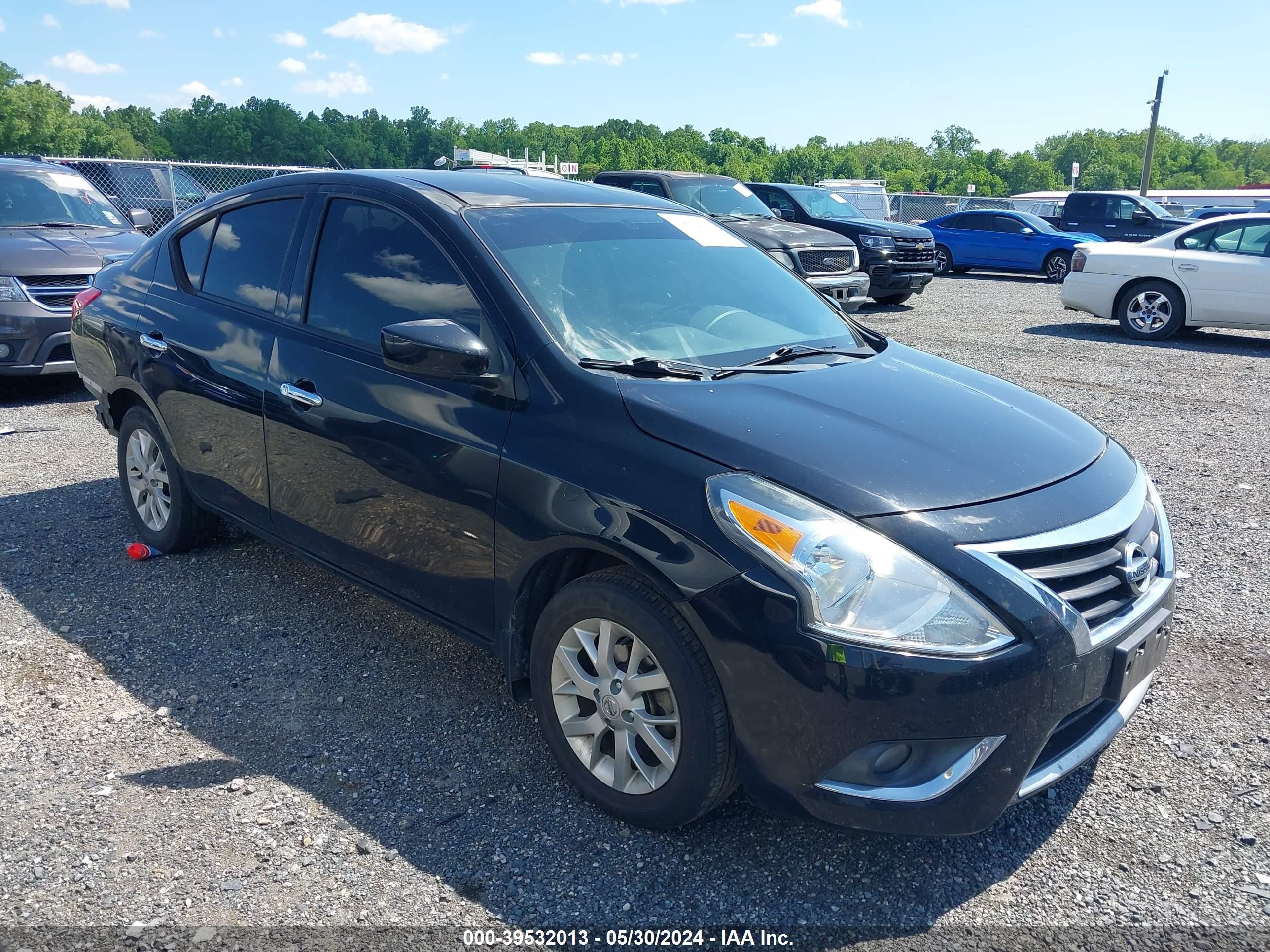 Photo 0 VIN: 3N1CN7AP8JL886109 - NISSAN VERSA 