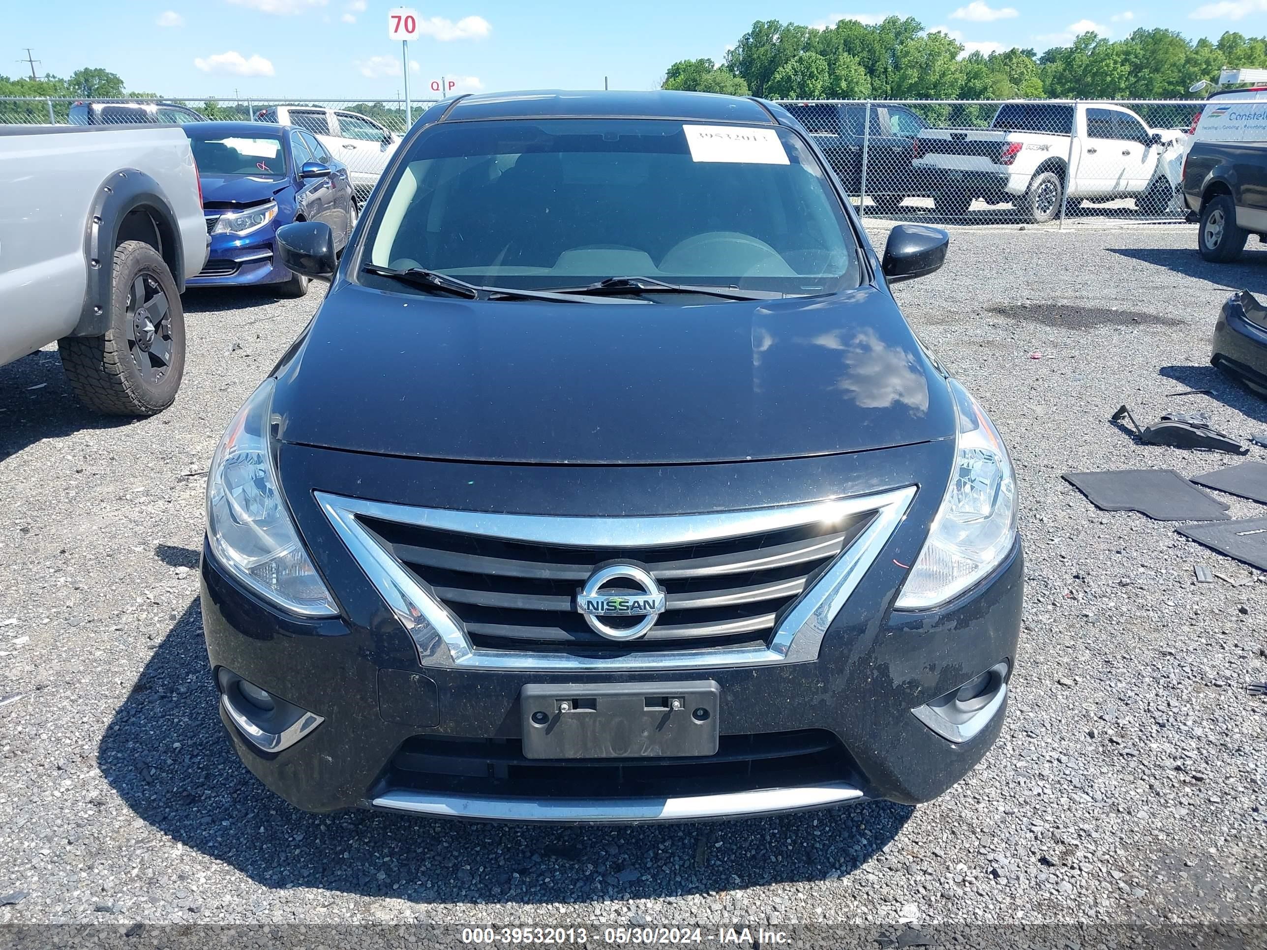 Photo 12 VIN: 3N1CN7AP8JL886109 - NISSAN VERSA 