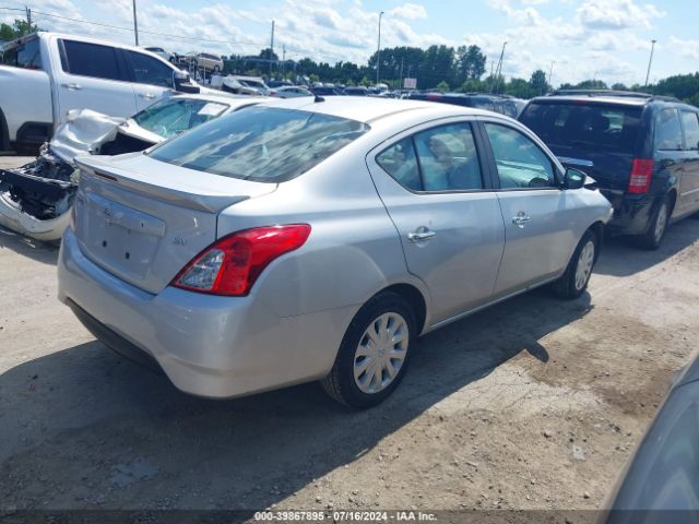 Photo 3 VIN: 3N1CN7AP8JL886420 - NISSAN VERSA 