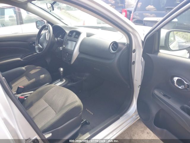 Photo 4 VIN: 3N1CN7AP8JL886420 - NISSAN VERSA 