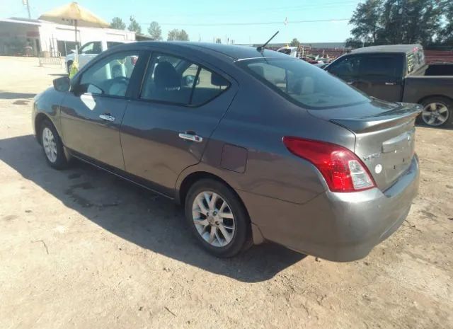 Photo 2 VIN: 3N1CN7AP8JL886997 - NISSAN VERSA SEDAN 