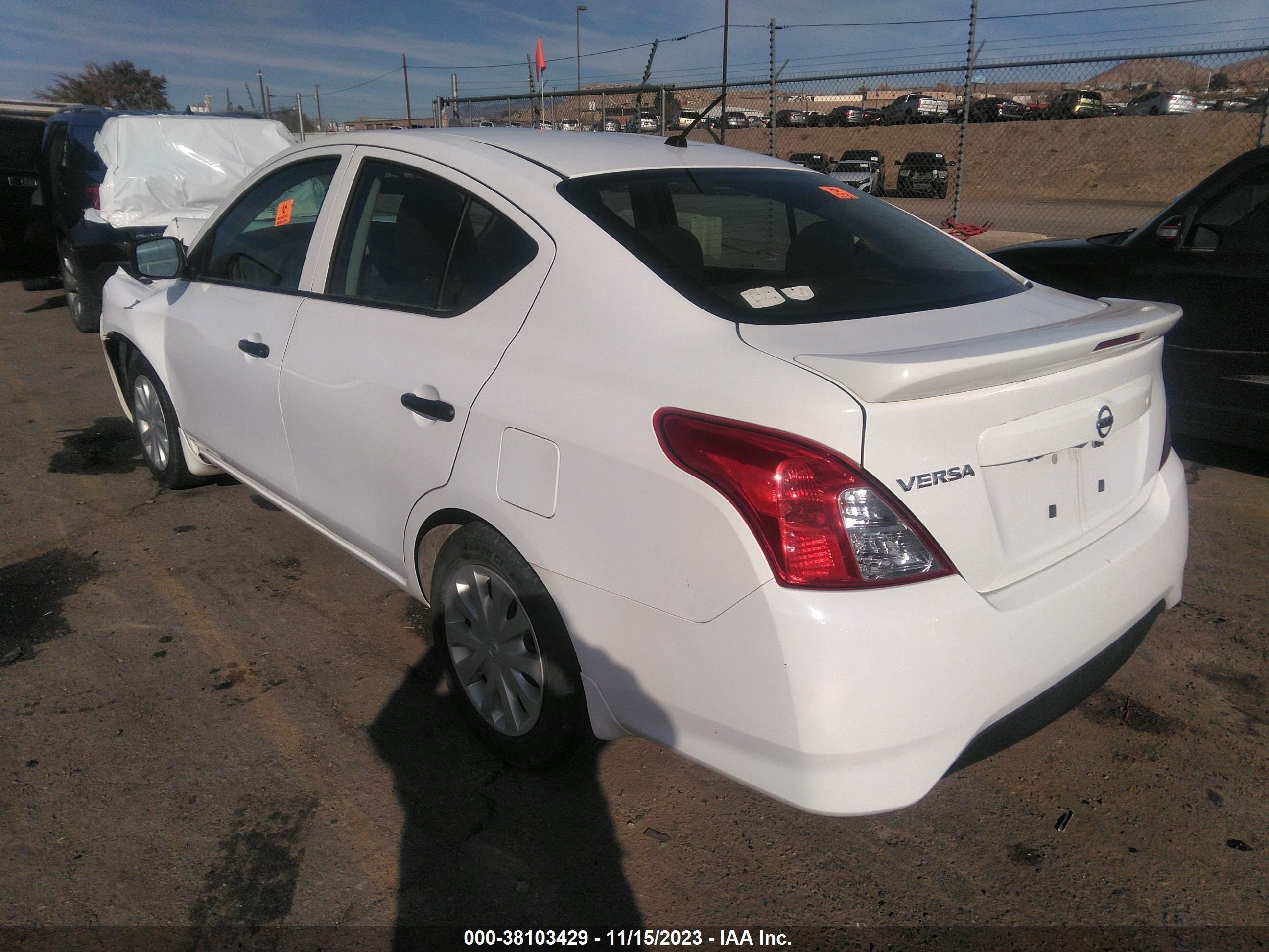 Photo 2 VIN: 3N1CN7AP8KL809659 - NISSAN VERSA 