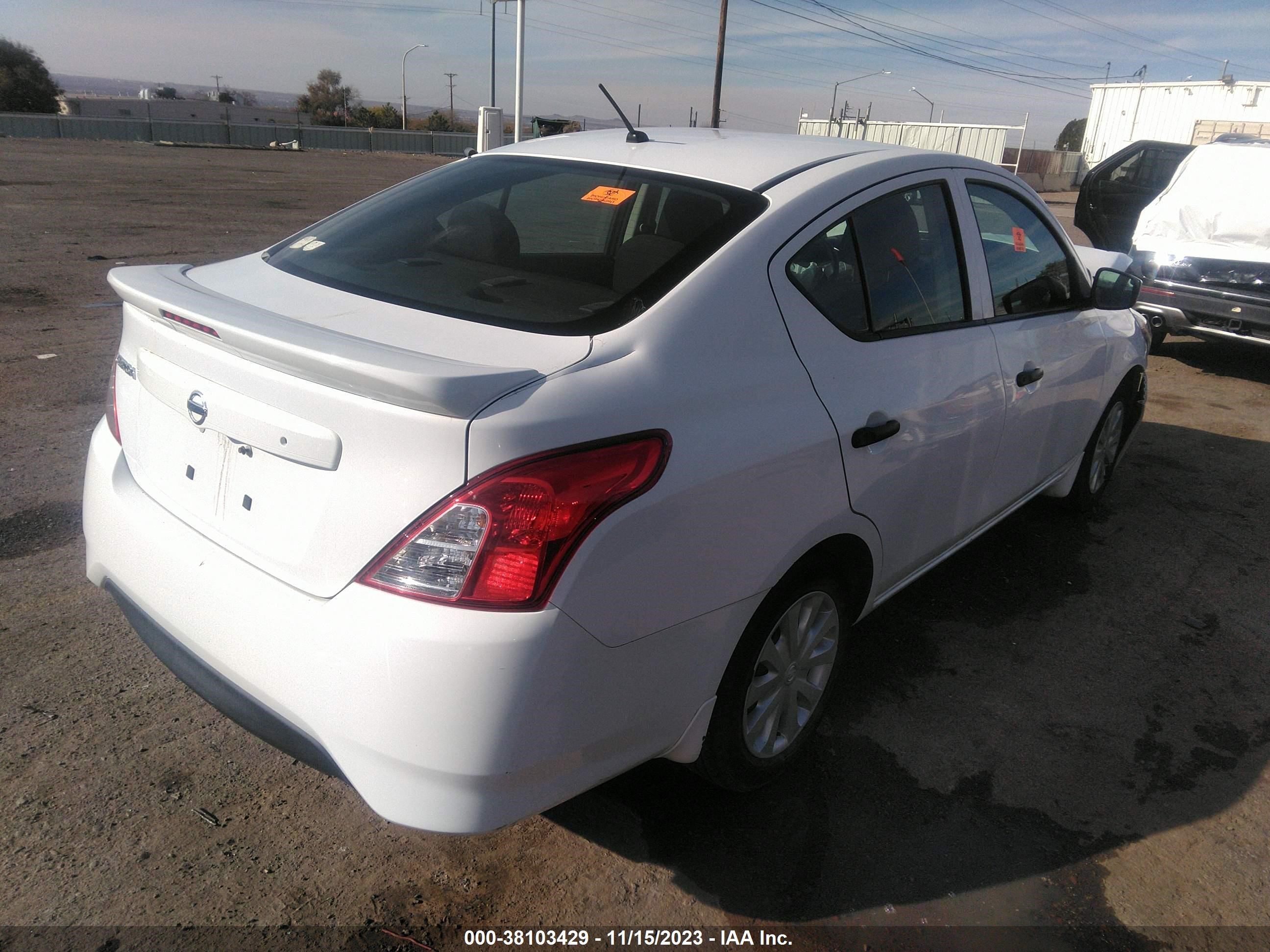 Photo 3 VIN: 3N1CN7AP8KL809659 - NISSAN VERSA 