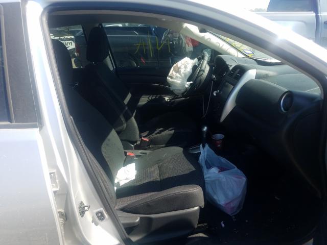 Photo 4 VIN: 3N1CN7AP8KL811010 - NISSAN VERSA S 