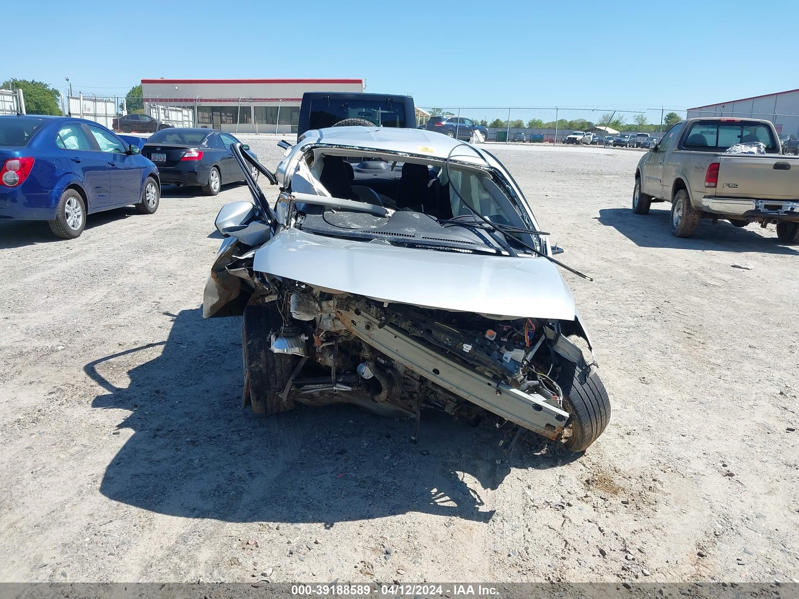 Photo 5 VIN: 3N1CN7AP8KL822069 - NISSAN VERSA 