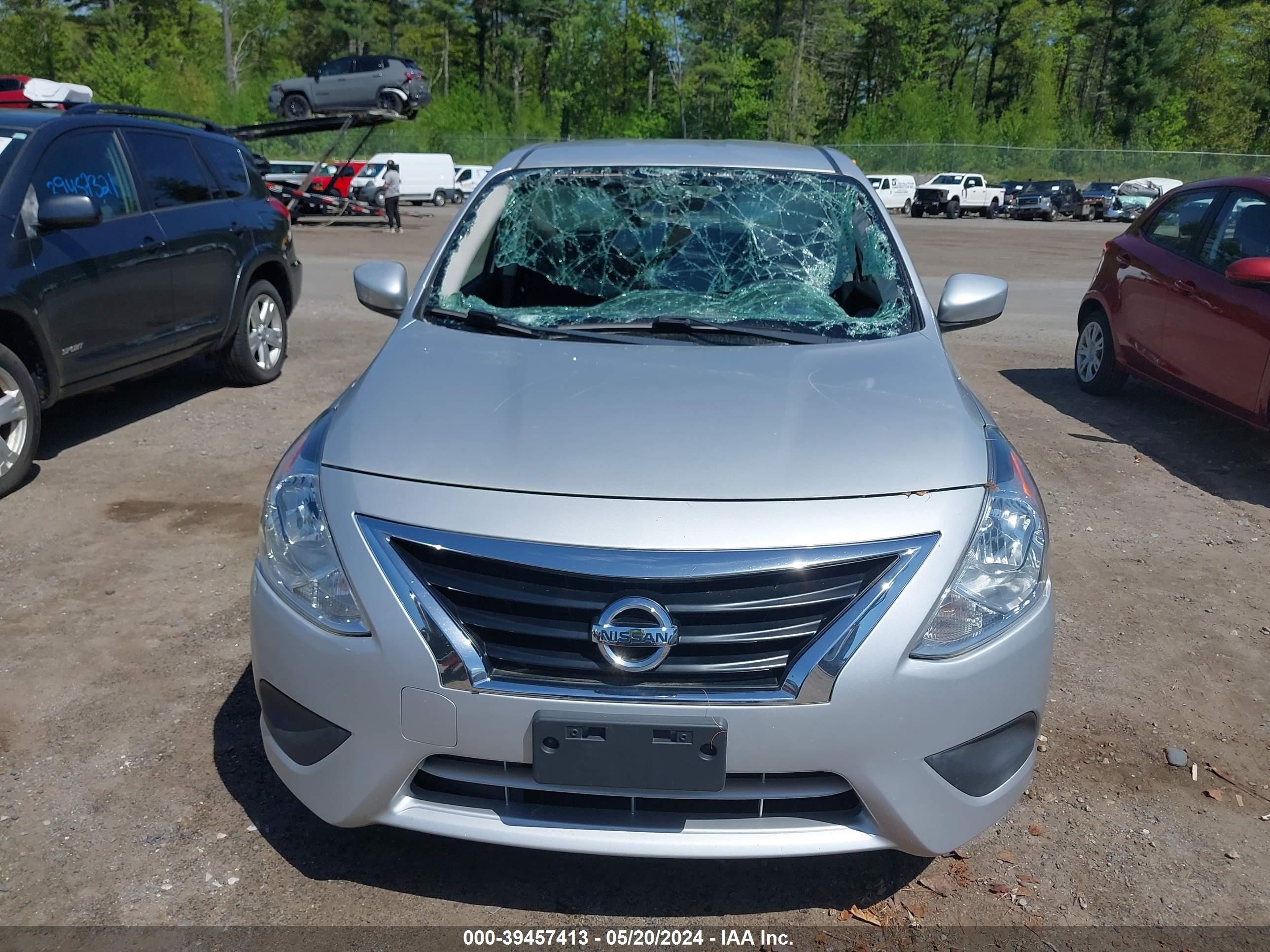 Photo 11 VIN: 3N1CN7AP8KL823447 - NISSAN VERSA 