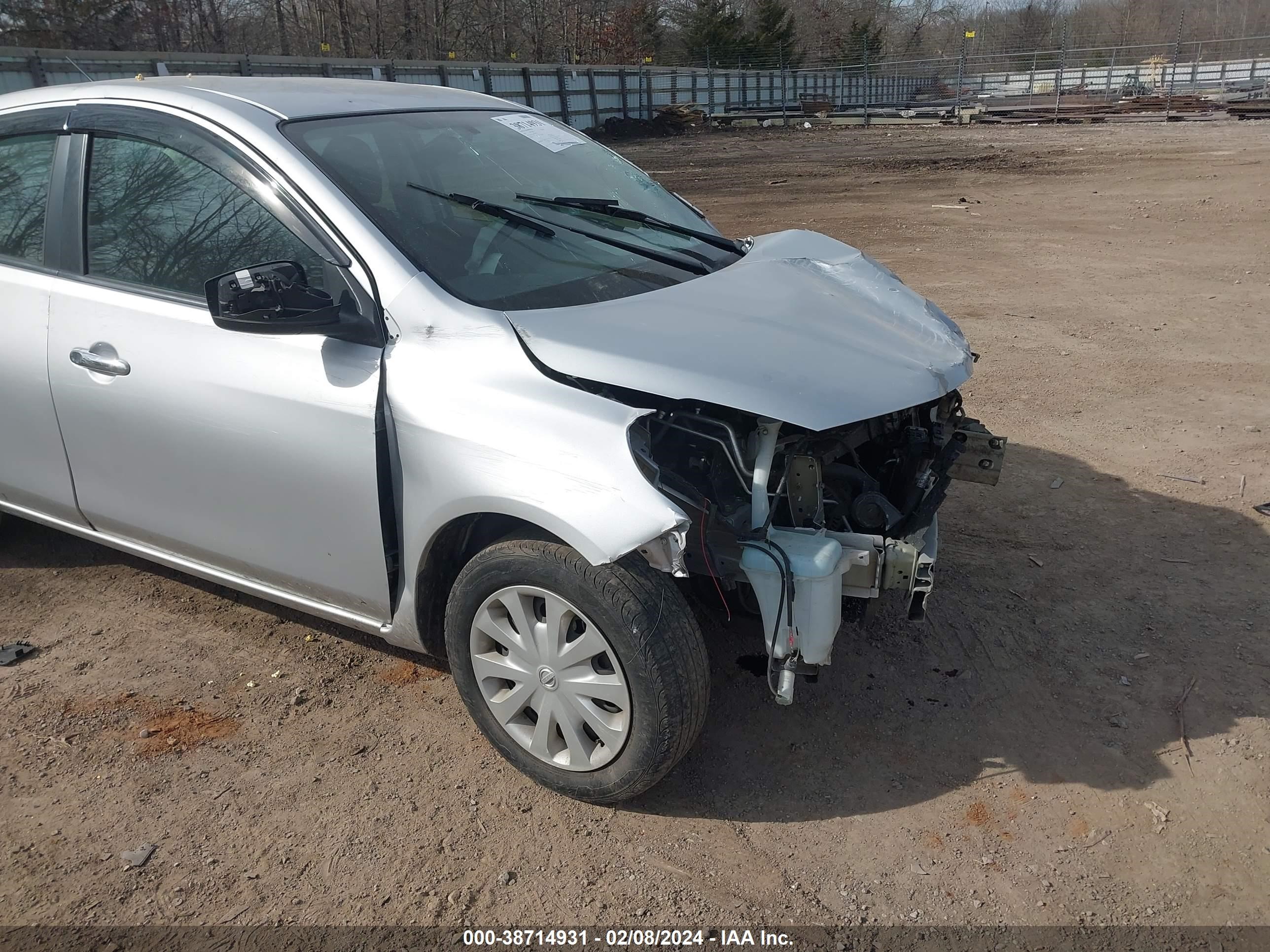 Photo 13 VIN: 3N1CN7AP8KL823531 - NISSAN VERSA 