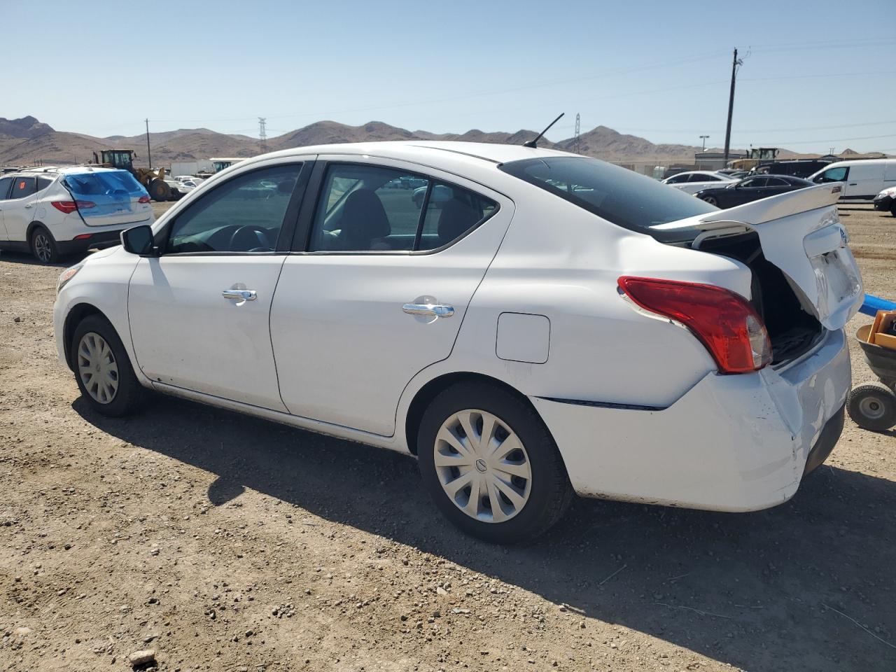 Photo 1 VIN: 3N1CN7AP8KL829166 - NISSAN VERSA 