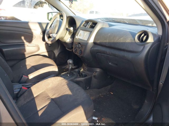 Photo 4 VIN: 3N1CN7AP8KL829569 - NISSAN VERSA 