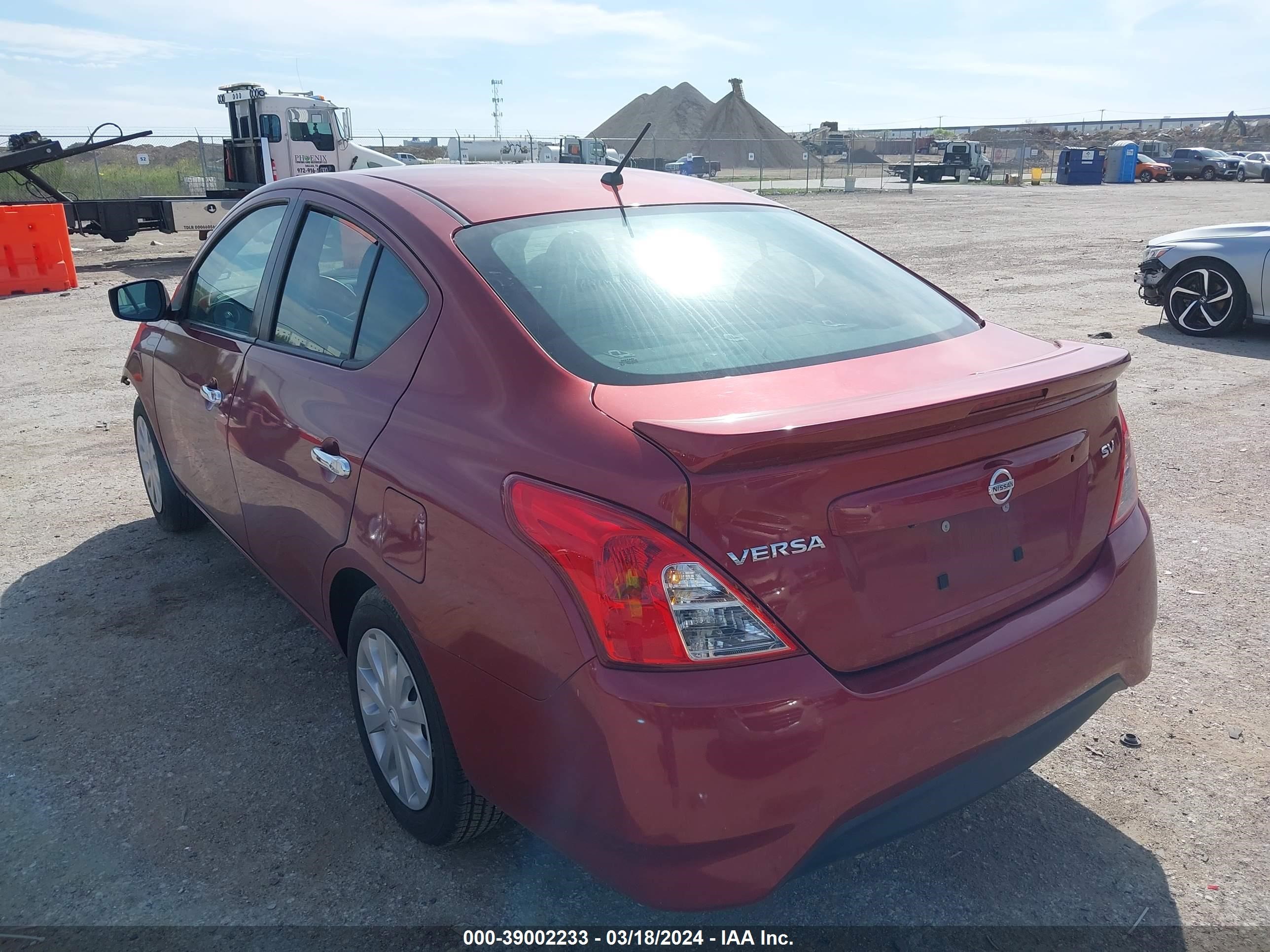 Photo 2 VIN: 3N1CN7AP8KL878819 - NISSAN VERSA 