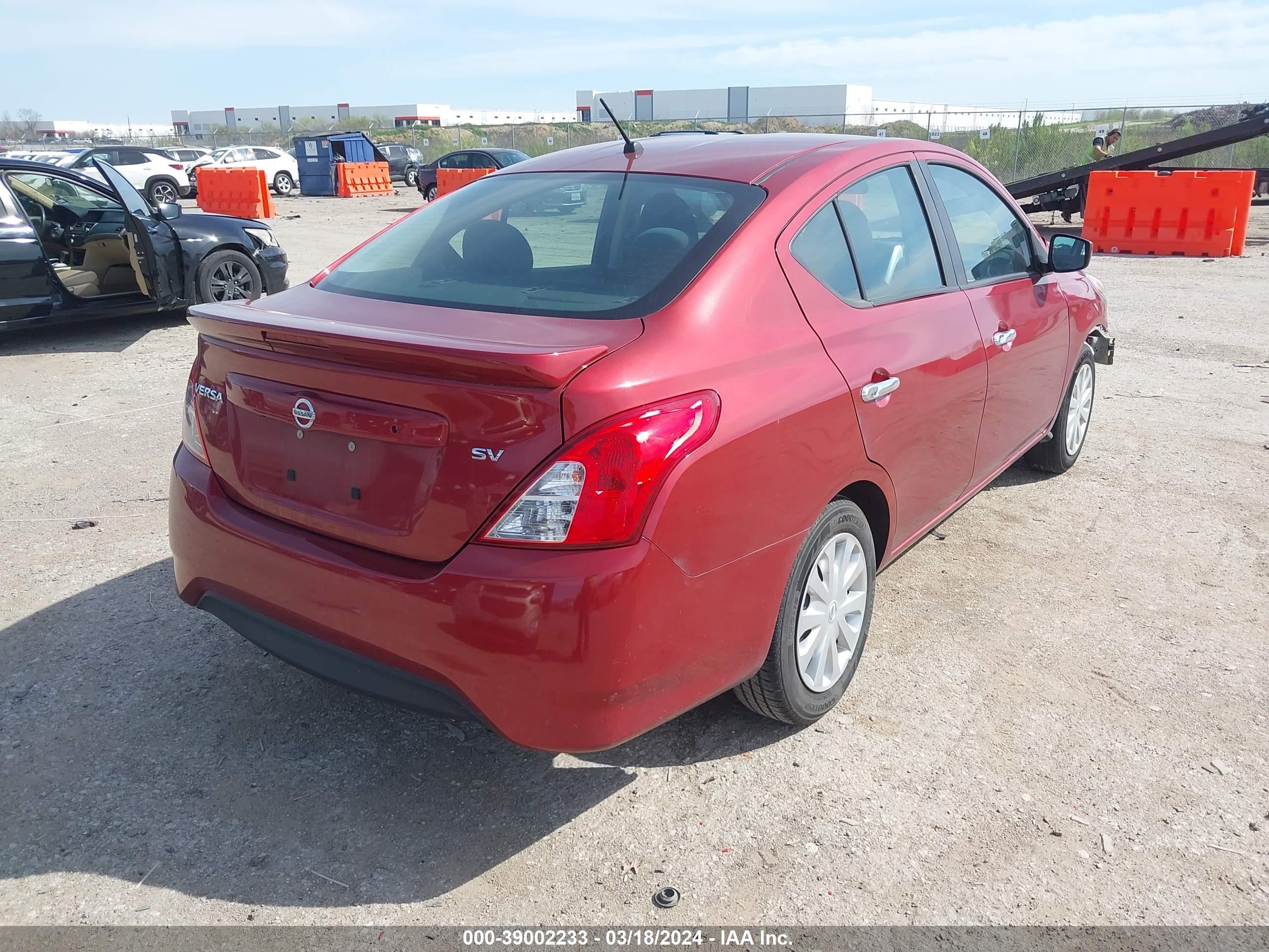 Photo 3 VIN: 3N1CN7AP8KL878819 - NISSAN VERSA 