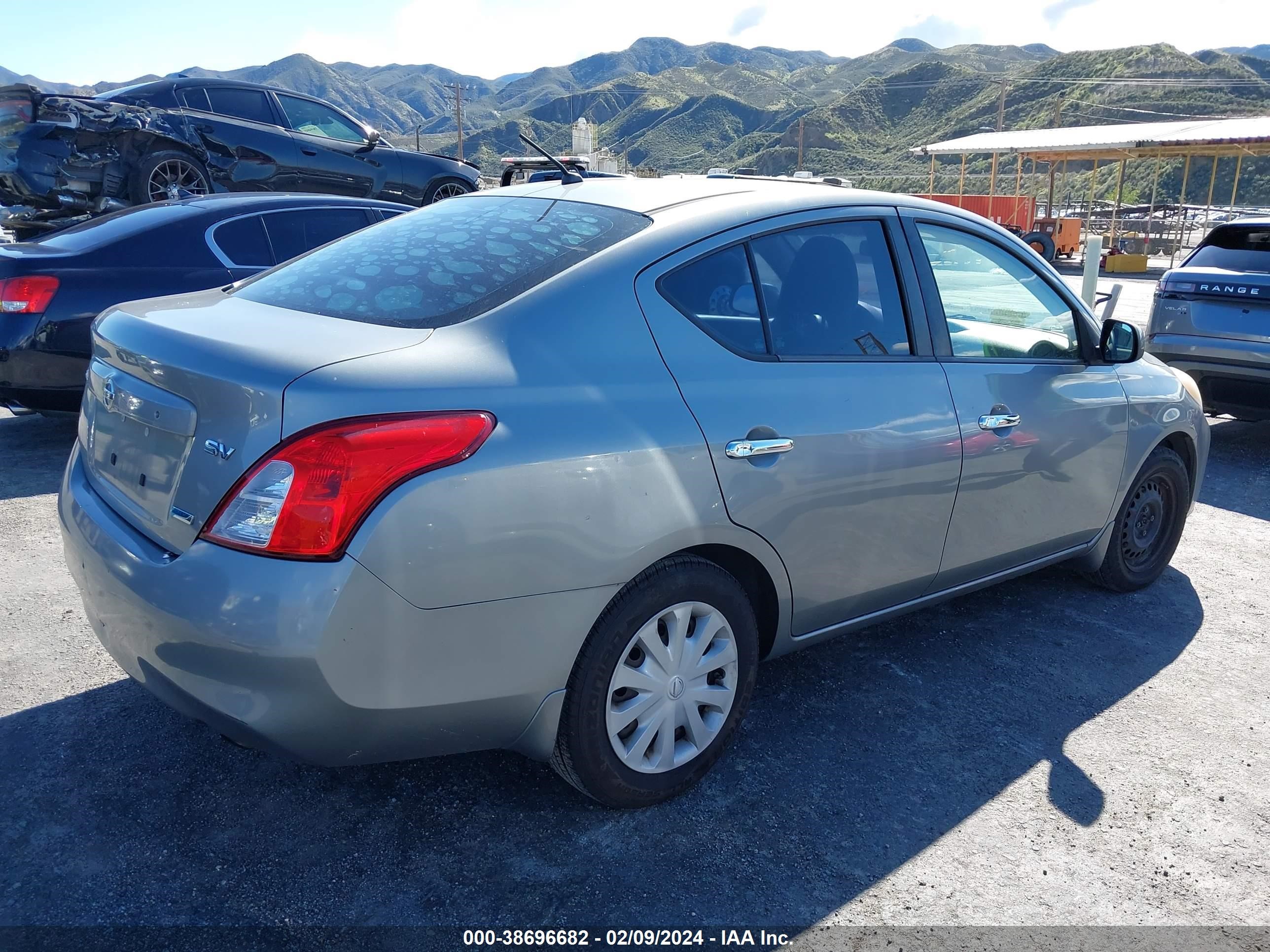 Photo 3 VIN: 3N1CN7AP9CL861061 - NISSAN VERSA 