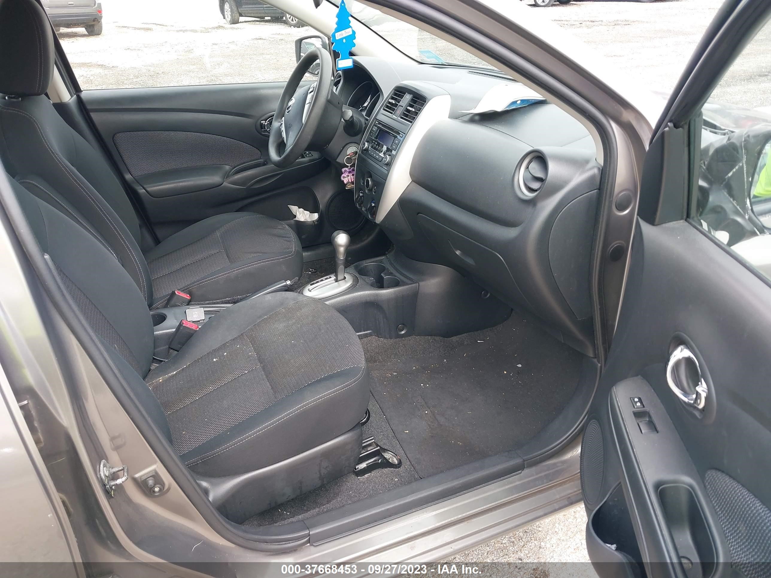 Photo 4 VIN: 3N1CN7AP9FL804363 - NISSAN VERSA 